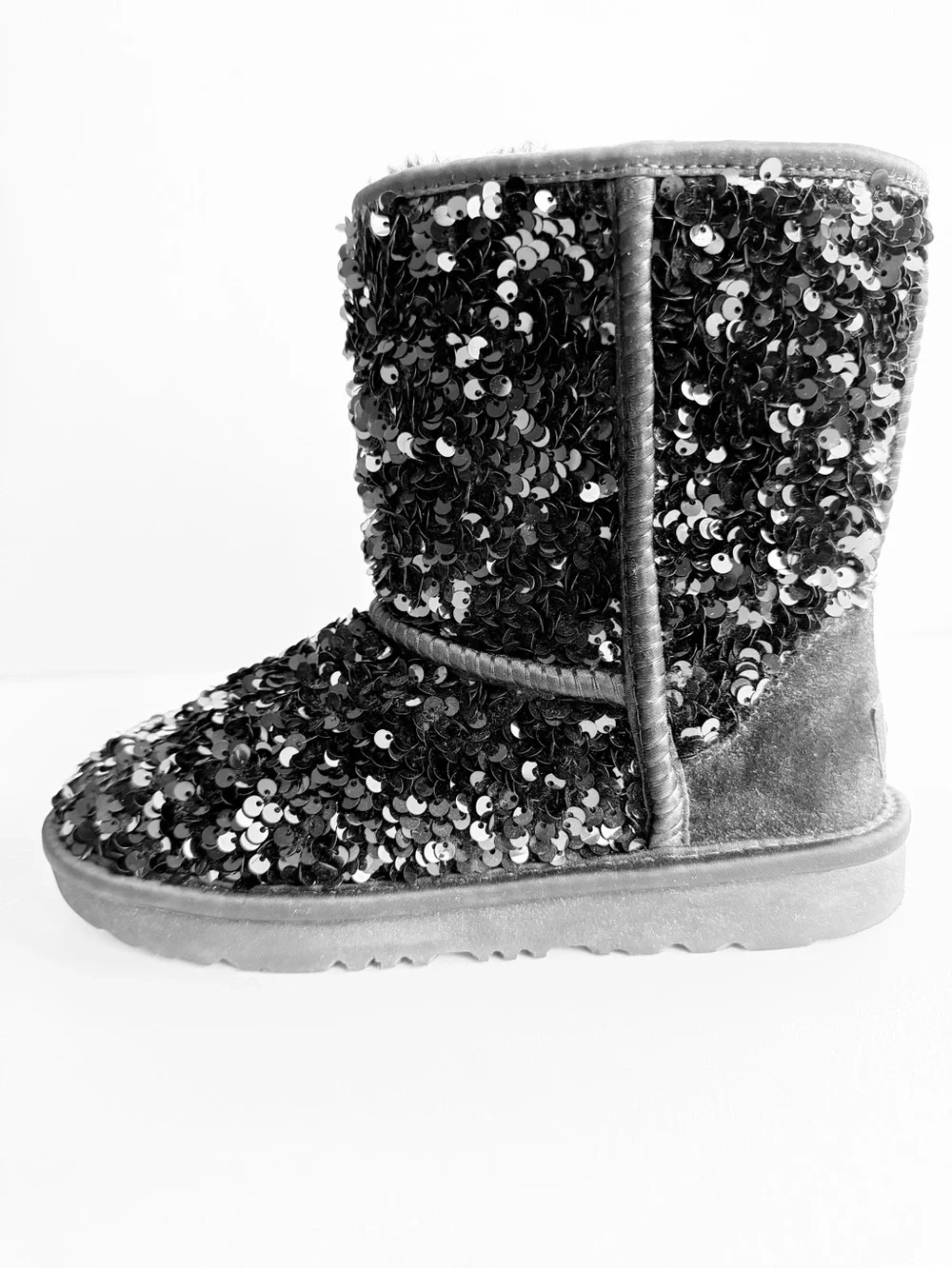 Ugg Girl’s Black Sequin Winter Boots Size 3